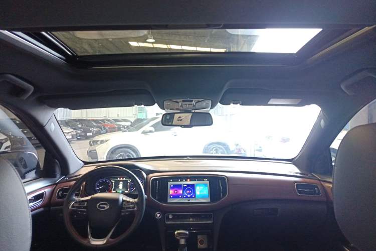 Used GAC Trumpchi GS8 2020 GS8S 390T Two-Wheel-Drive Luxury Edition Headliner