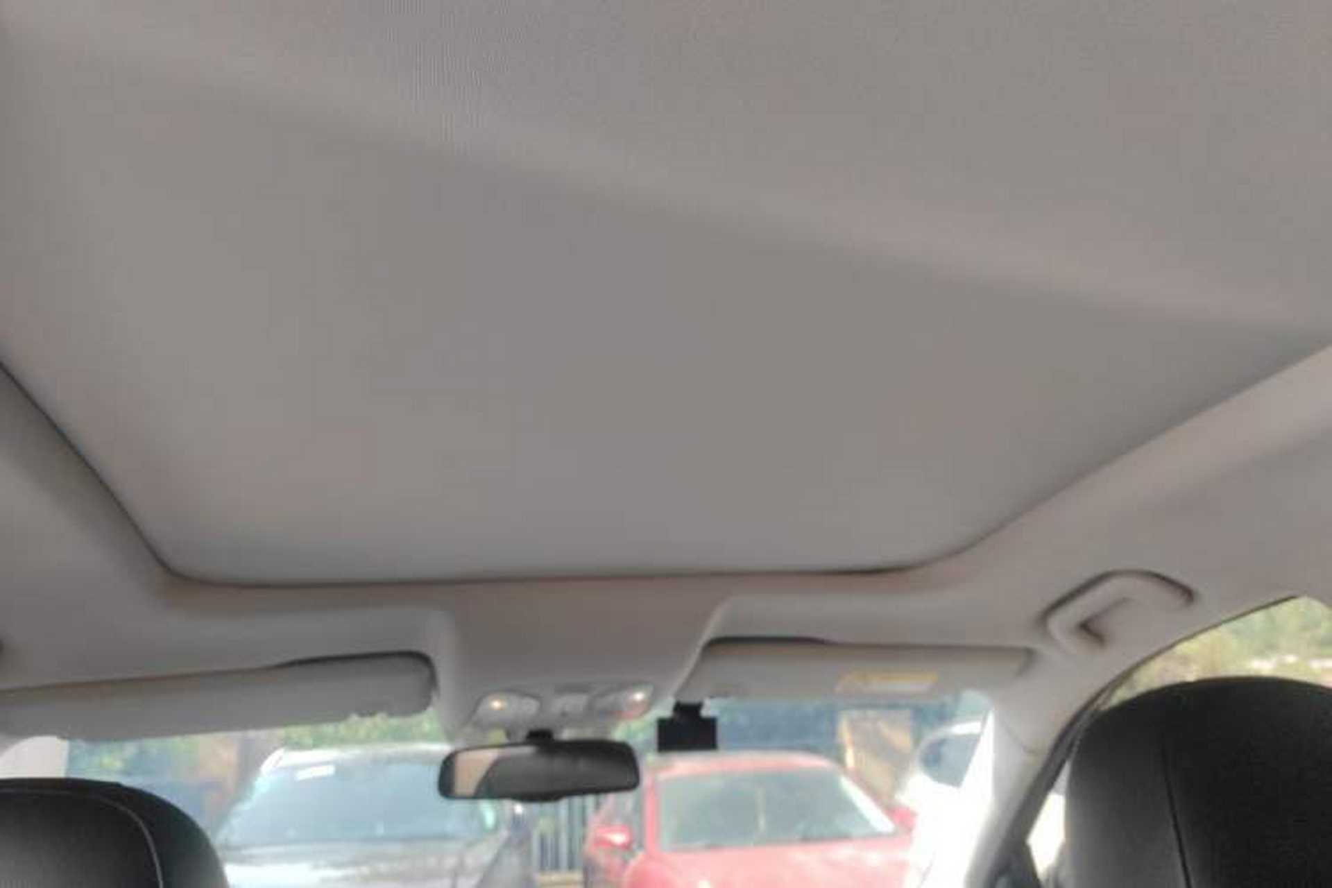 Used GAC Trumpchi GS8 2020 390T Two-Wheel Drive Luxury Smart Connectivity Version (7 Seats) Headliner