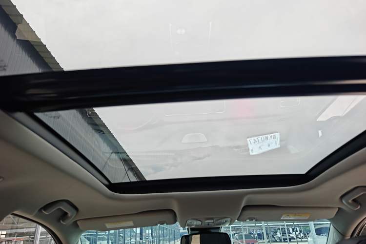 Used GAC Trumpchi GS8 2020 390T Four-Wheel Drive Luxury Smart Connectivity Commemorative Edition (7 Seats) Headliner