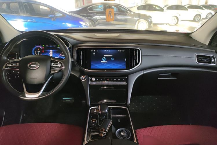 Used GAC Trumpchi GS8 2020 390T Two-Wheel Drive Luxury Smart Connectivity Commemorative Edition (7 Seats) Interior 2