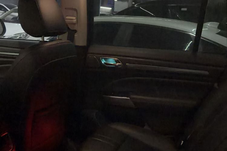 Used GAC Trumpchi GS8 2020 390T Two-Wheel Drive Prestige Version (7 Seats) Interior 4