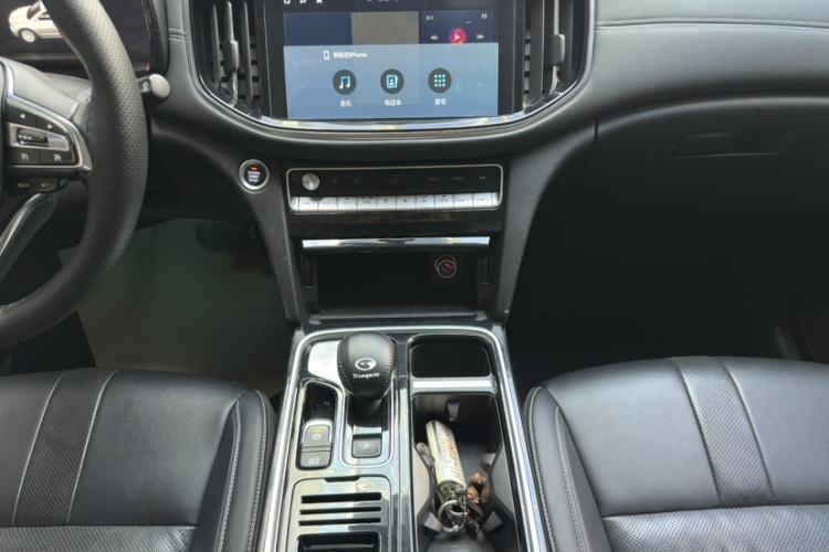 Used GAC Trumpchi GS8 2020 390T Two-Wheel Drive Luxury Smart Connectivity Commemorative Edition (7 Seats) Interior 8