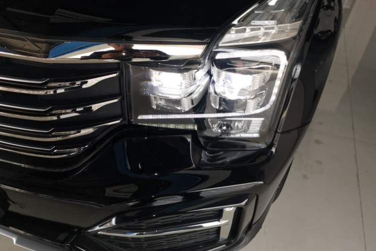 Used GAC Trumpchi GS8 2020 390T Two-Wheel Drive Luxury Smart Connectivity Commemorative Edition (7 Seats) Left Front Headlight