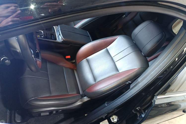Used GAC Trumpchi GS8 2020 GS8S 390T Two-Wheel-Drive Luxury Edition Left Front Seat