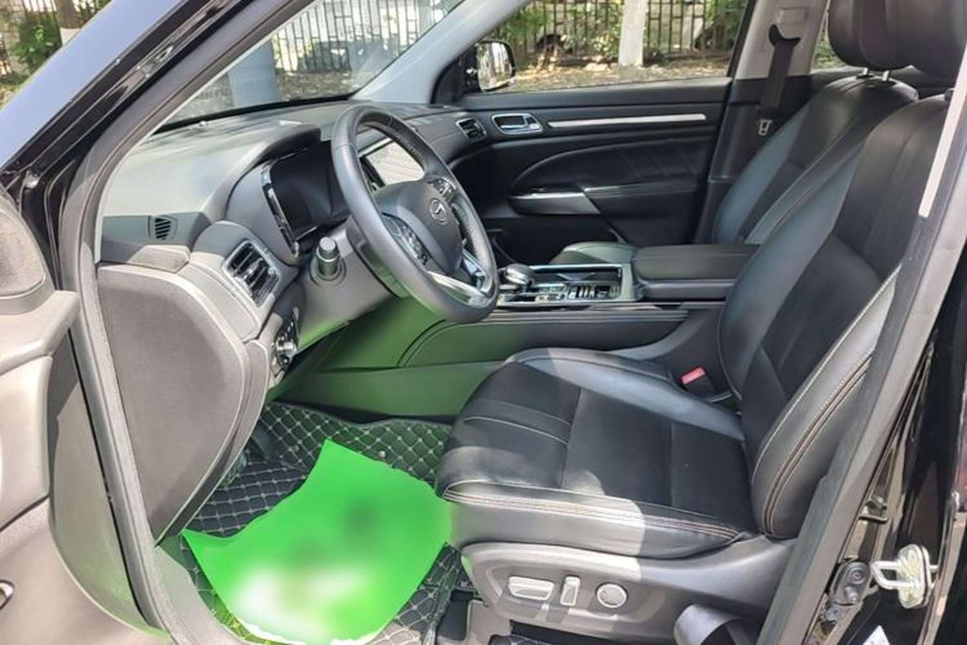 Used GAC Trumpchi GS8 2020 390T Two-Wheel Drive Luxury Smart Connectivity Version (7 Seats) Left Front Seat