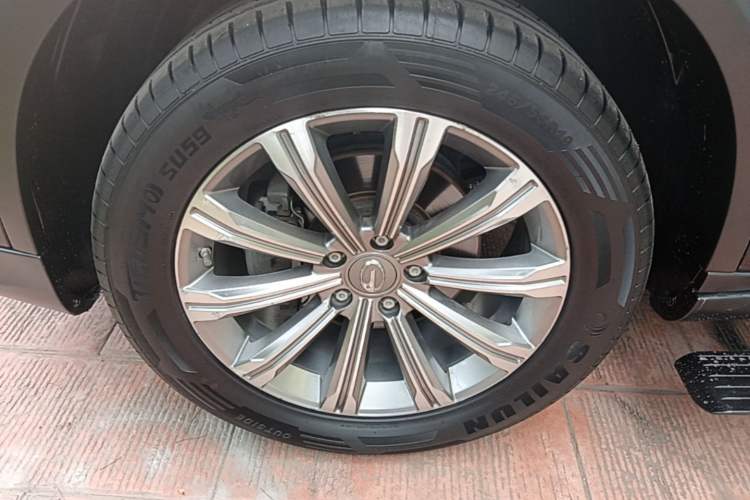Used GAC Trumpchi GS8 2020 390T Four-Wheel Drive Luxury Smart Connect Edition (7 Seats) Left Front Wheel Hub