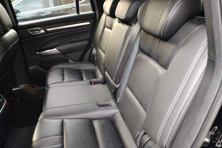 Used GAC Trumpchi GS8 2020 GS8S 390T Two-Wheel Drive Luxury Smart Connectivity Version Left Rear Seat
