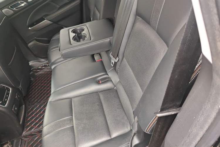 Used GAC Trumpchi GS8 2020 390T Two-Wheel Drive Luxury Smart Connectivity Commemorative Edition (7 Seats) Left Rear Seat
