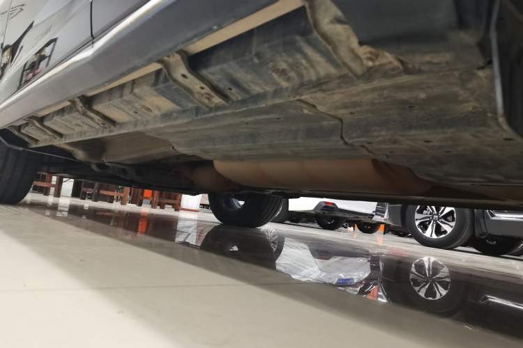 Used GAC Trumpchi GS8 2020 GS8S 390T Two-Wheel Drive Luxury Smart Connectivity Version Left Side Sill