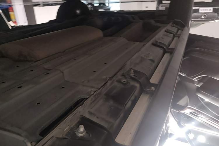 Used GAC Trumpchi GS8 2020 GS8S 390T Two-Wheel Drive Luxury Smart Connectivity Version Left Side Sill