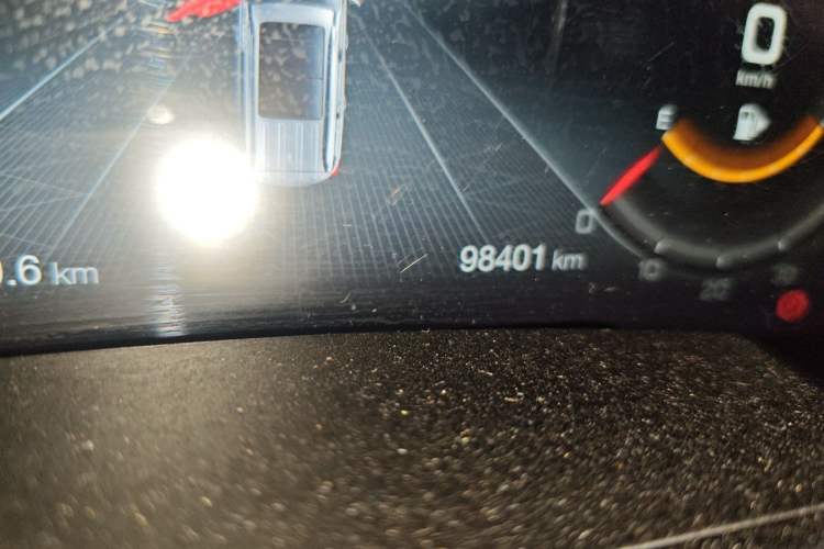 Used GAC Trumpchi GS8 2020 390T Two-Wheel Drive Luxury Smart Connectivity Version (7 Seats) Odometer Close Up