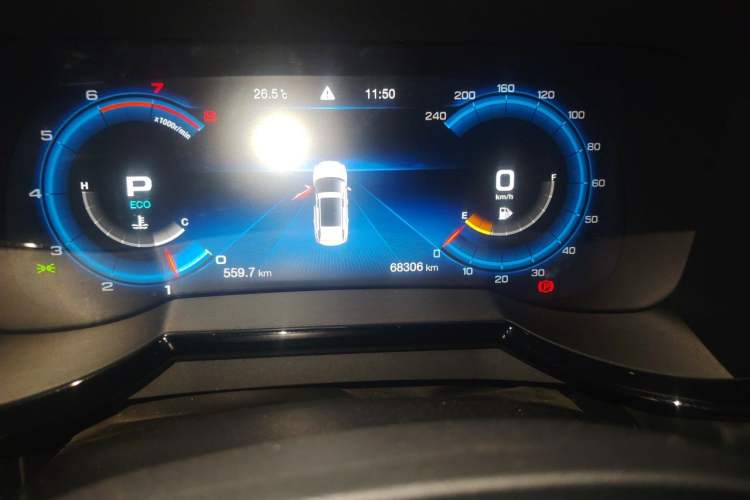 Used GAC Trumpchi GS8 2020 GS8S 390T Two-Wheel Drive Luxury Smart Connectivity Version Odometer Close Up