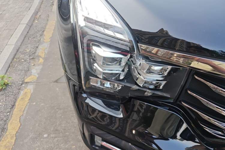 Used GAC Trumpchi GS8 2020 390T Two-Wheel Drive Luxury Smart Connectivity Version (7 Seats) Right Front Headlight