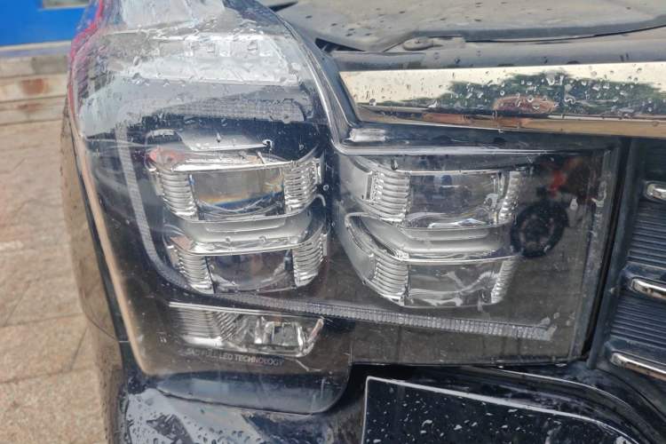 Used GAC Trumpchi GS8 2020 390T Four-Wheel Drive Luxury Smart Connectivity Commemorative Edition (7 Seats) Right Front Headlight
