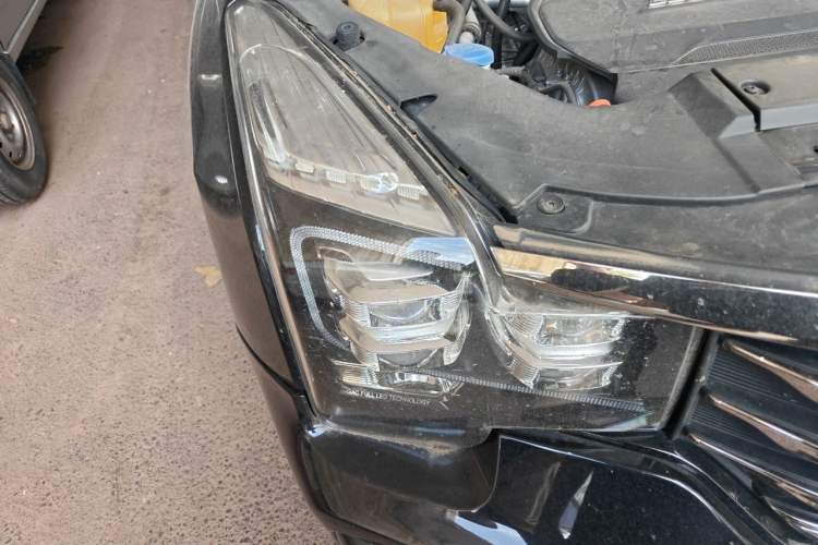 Used GAC Trumpchi GS8 2020 390T Two-Wheel Drive Luxury Smart Connectivity Version (7 Seats) Right Front Headlight