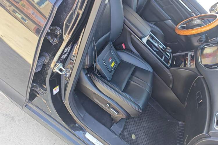 Used GAC Trumpchi GS8 2020 390T Two-Wheel Drive Luxury Smart Connectivity Version (7 Seats) Right Front Seat