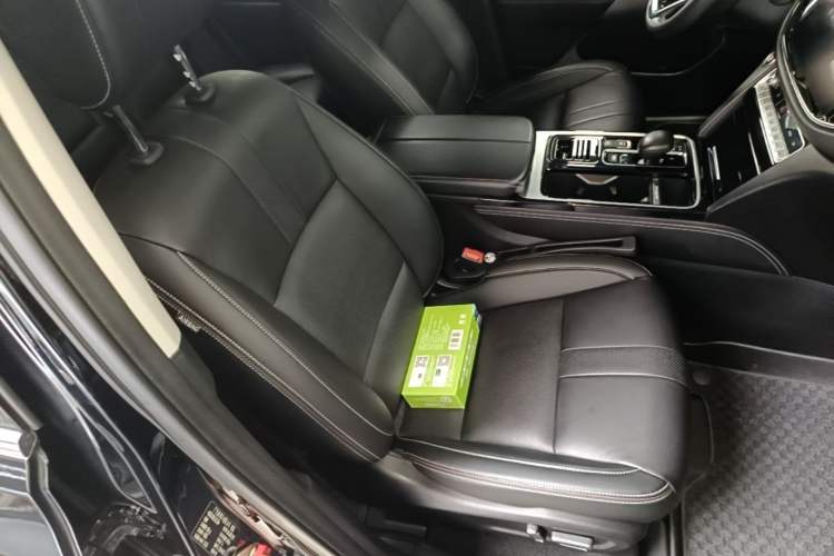 Used GAC Trumpchi GS8 2020 390T Two-Wheel Drive Luxury Smart Connectivity Version (7 Seats) Right Front Seat