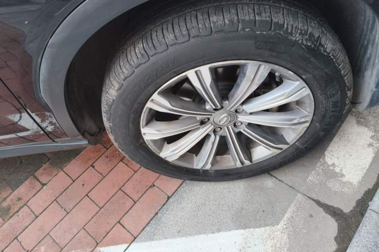 Used GAC Trumpchi GS8 2020 390T Two-Wheel Drive Luxury Smart Connectivity Commemorative Edition (7 Seats) Right Front Wheel Hub