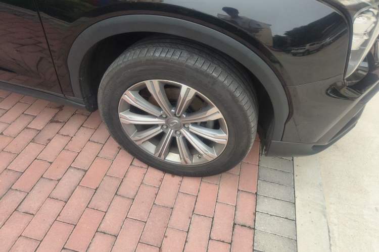 Used GAC Trumpchi GS8 2020 390T Four-Wheel Drive Luxury Smart Connectivity Commemorative Edition (7 Seats) Right Front Wheel Hub
