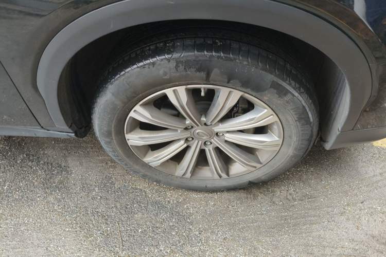 Used GAC Trumpchi GS8 2020 390T Two-Wheel Drive Luxury Smart Connectivity Version (7 Seats) Right Front Wheel Hub