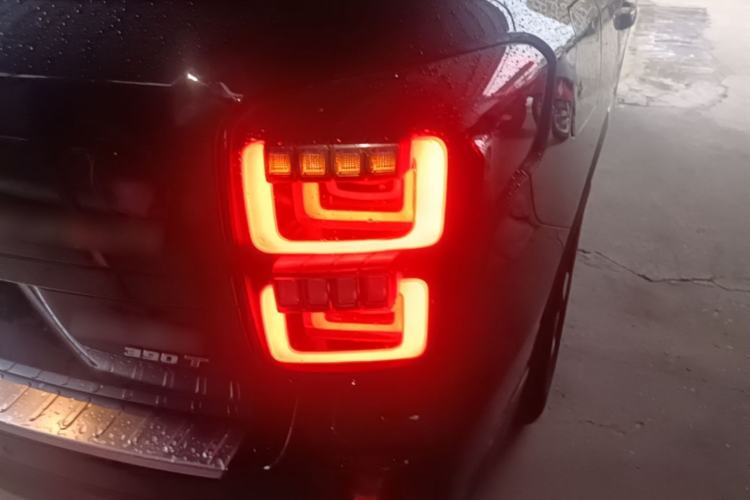 Used GAC Trumpchi GS8 2020 GS8S 390T Two-Wheel Drive Luxury Smart Connectivity Version Right Rear Taillight