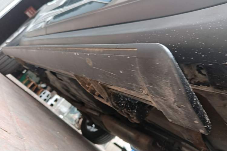 Used GAC Trumpchi GS8 2020 390T Four-Wheel Drive Luxury Smart Connect Edition (7 Seats) Right Side Sill