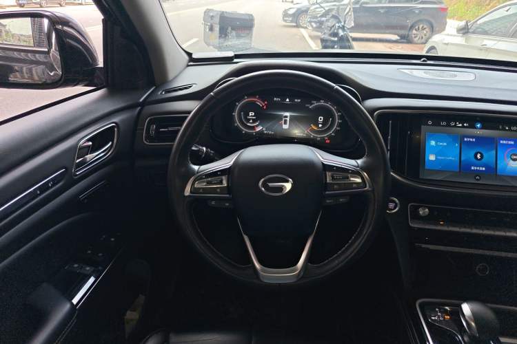 Used GAC Trumpchi GS8 2020 390T Two-Wheel Drive Luxury Smart Connectivity Version (7 Seats) Steering Wheel