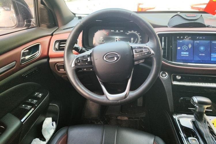Used GAC Trumpchi GS8 2020 GS8S 390T Two-Wheel Drive Luxury Smart Connectivity Version Steering Wheel