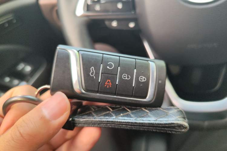 Used GAC Trumpchi GS8 2020 GS8S 390T Two-Wheel Drive Luxury Smart Connectivity Version Vehicle Key