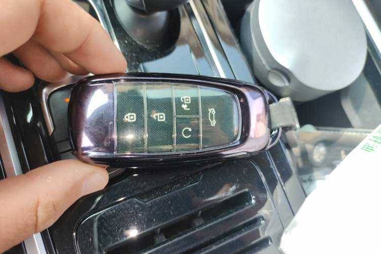 Used GAC Trumpchi GS8 2020 390T Two-Wheel Drive Luxury Smart Connectivity Commemorative Edition (7 Seats) Vehicle Key