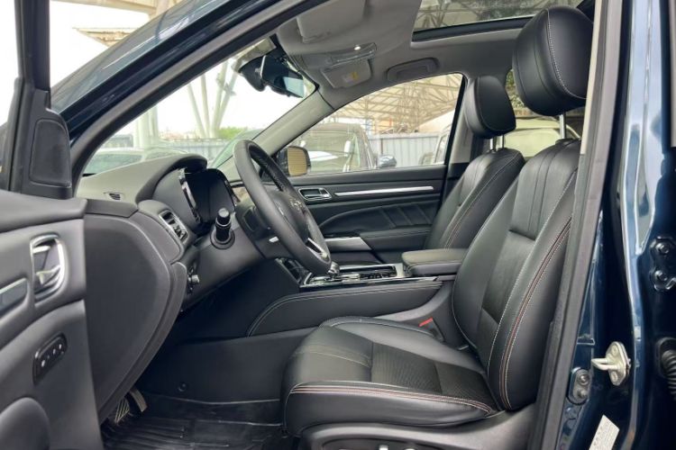 Used GAC Trumpchi GS8 2020 390T Two-Wheel Drive Luxury Smart Connectivity Version (7 Seats) Interior 1