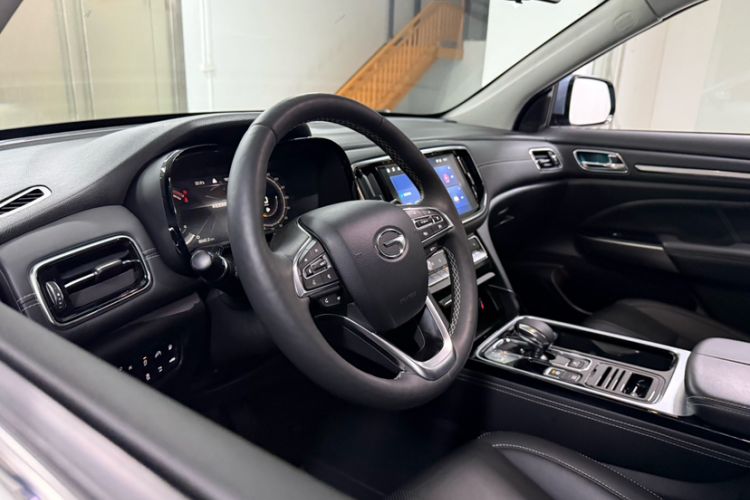 Used GAC Trumpchi GS8 2020 390T Two-Wheel Drive Prestige Version (7 Seats) Interior 4