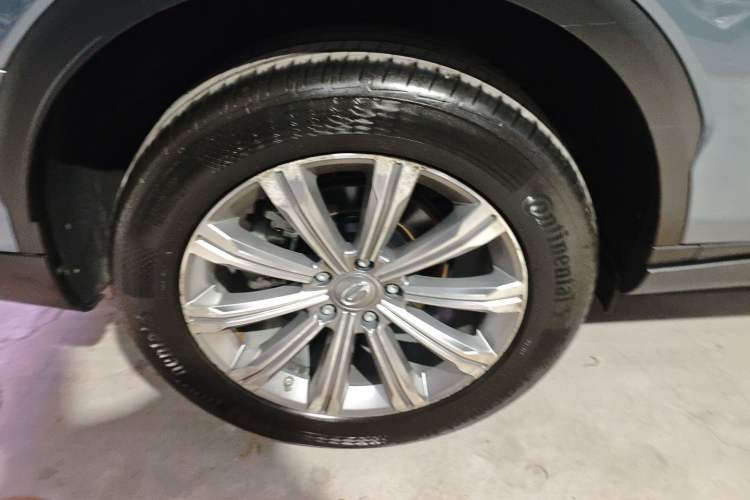 Used GAC Trumpchi GS8 2020 390T Two-Wheel Drive Prestige Version (7 Seats) Right Rear Wheel Hub