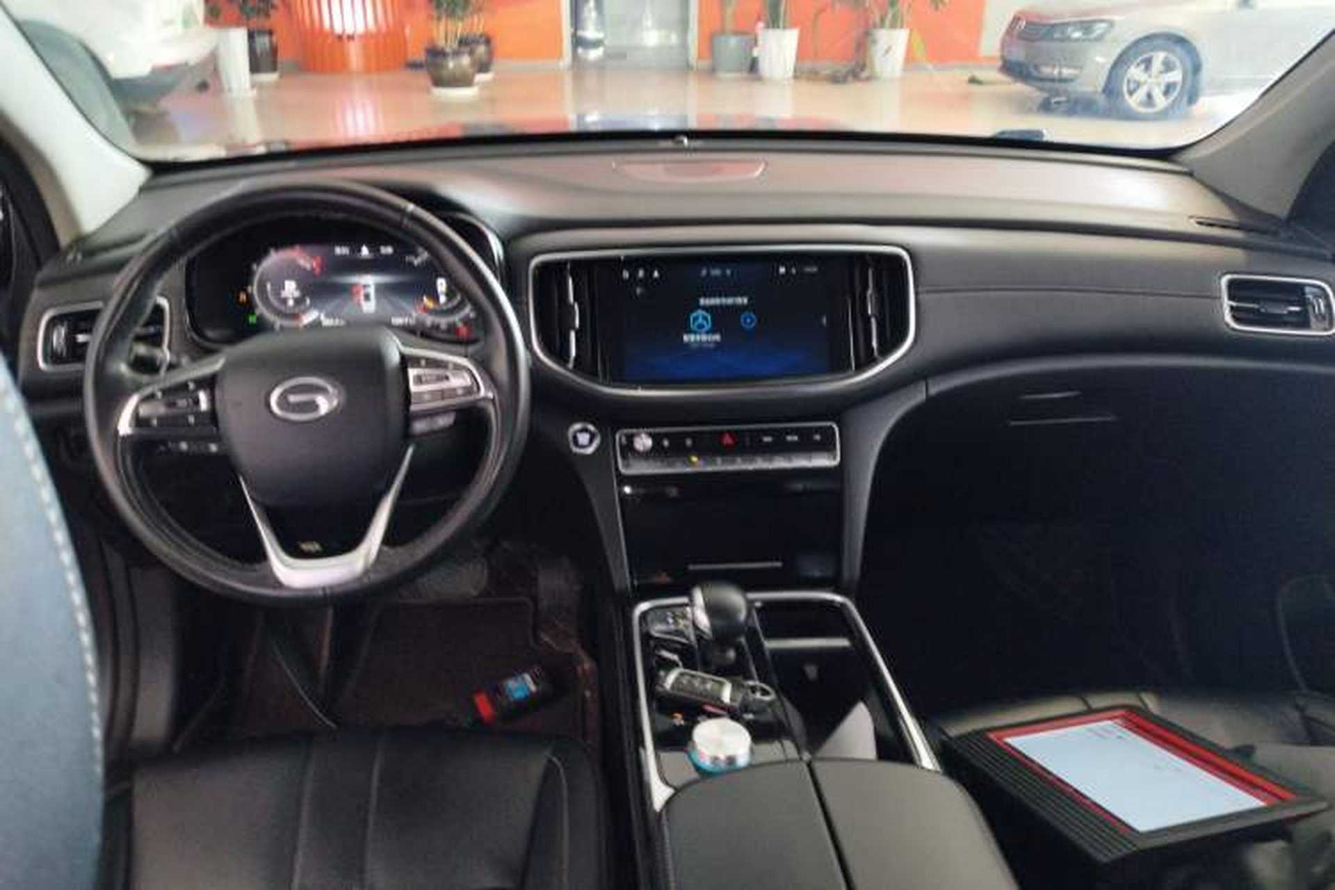 Used GAC Trumpchi GS8 2020 390T Four-Wheel Drive Luxury Smart Connect Edition (7 Seats) Center Console