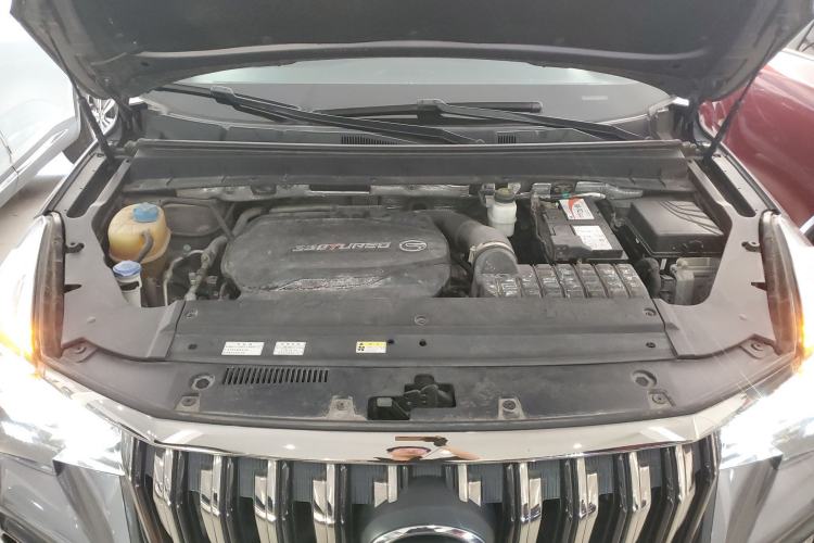 Used GAC Trumpchi GS8 2020 GS8S 390T Two-Wheel Drive Luxury Smart Connectivity Version Engine Bay