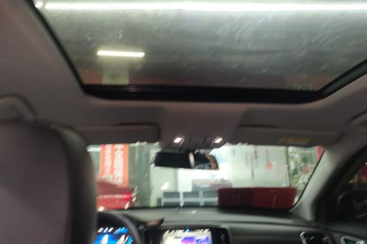 Used GAC Trumpchi GS8 2020 390T Two-Wheel Drive Luxury Smart Connectivity Version (7 Seats) Headliner