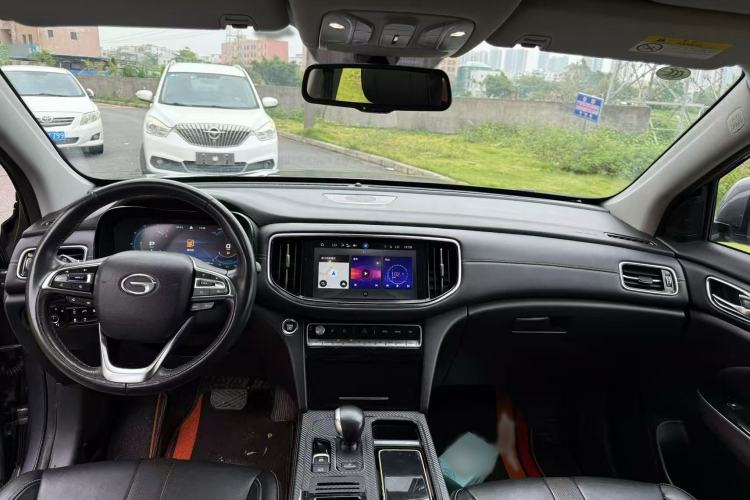 Used GAC Trumpchi GS8 2020 390T Two-Wheel Drive Luxury Smart Connectivity Version (7 Seats) Interior 1