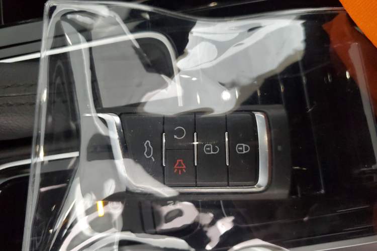 Used GAC Trumpchi GS8 2020 GS8S 390T Two-Wheel Drive Luxury Smart Connectivity Version Interior 1