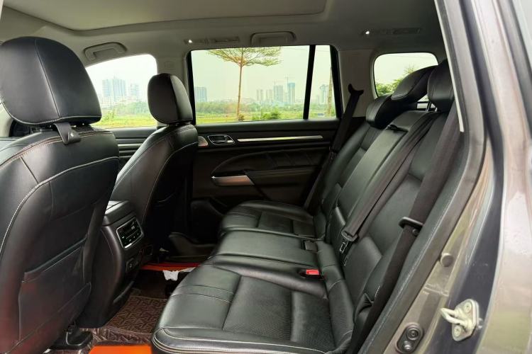 Used GAC Trumpchi GS8 2020 390T Two-Wheel Drive Luxury Smart Connectivity Version (7 Seats) Interior 3