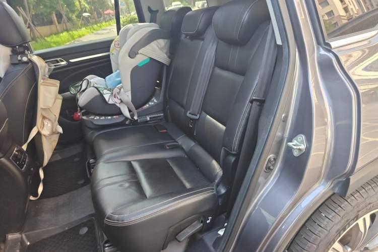 Used GAC Trumpchi GS8 2020 390T Two-Wheel Drive Luxury Smart Connectivity Version (7 Seats) Left Rear Seat