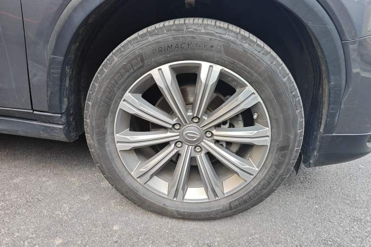 Used GAC Trumpchi GS8 2020 390T Two-Wheel Drive Luxury Smart Connectivity Version (7 Seats) Right Front Wheel Hub