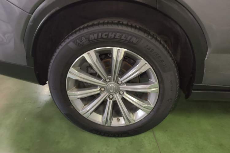 Used GAC Trumpchi GS8 2020 390T Two-Wheel Drive Luxury Smart Connectivity Version (7 Seats) Right Rear Wheel Hub