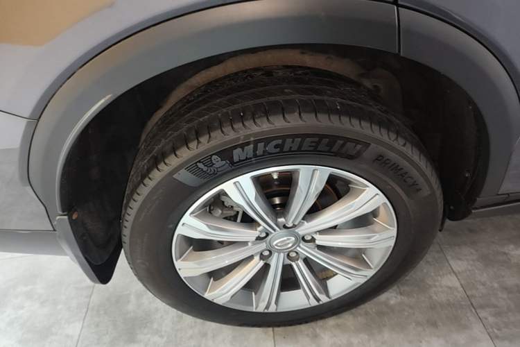 Used GAC Trumpchi GS8 2020 390T Two-Wheel Drive Luxury Smart Connectivity Version (7 Seats) Right Rear Wheel Hub