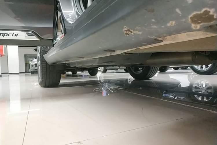 Used GAC Trumpchi GS8 2020 390T Two-Wheel Drive Luxury Smart Connectivity Commemorative Edition (7 Seats) Right Side Sill