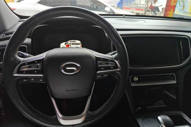 Used GAC Trumpchi GS8 2020 390T Two-Wheel Drive Luxury Smart Connectivity Version (7 Seats) Steering Wheel