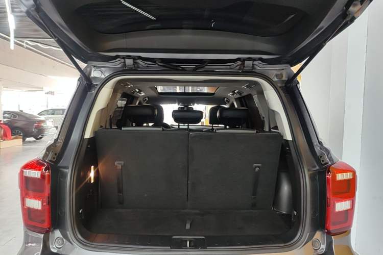 Used GAC Trumpchi GS8 2020 390T Two-Wheel Drive Luxury Smart Connectivity Version (7 Seats) Trunk