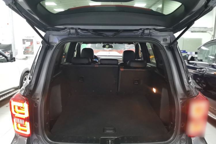 Used GAC Trumpchi GS8 2020 GS8S 390T Two-Wheel Drive Luxury Smart Connectivity Version Trunk