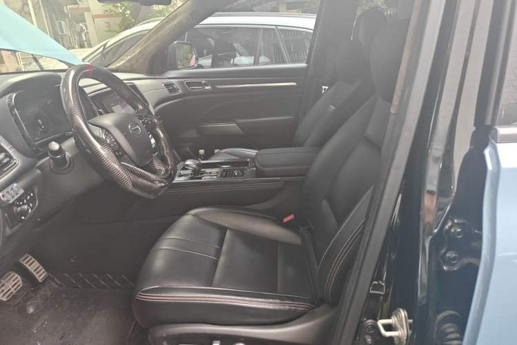 Used GAC Trumpchi GS8 2020 390T Two-Wheel Drive Luxury Smart Connectivity Version (7 Seats) Left Front Seat