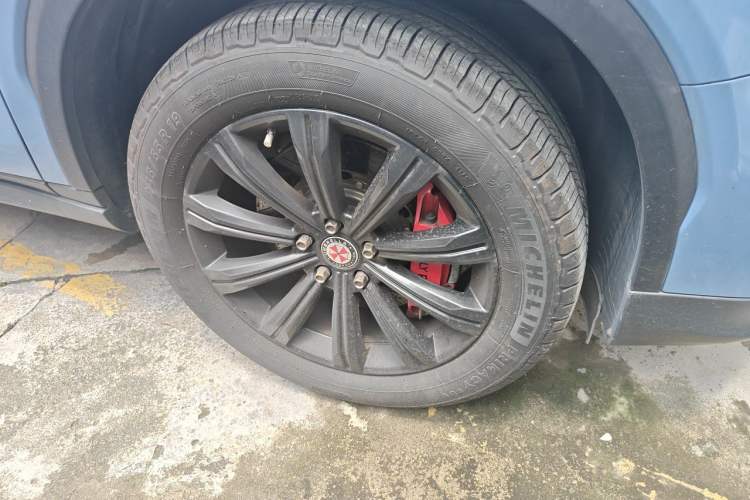 Used GAC Trumpchi GS8 2020 390T Two-Wheel Drive Luxury Smart Connectivity Version (7 Seats) Right Front Wheel Hub