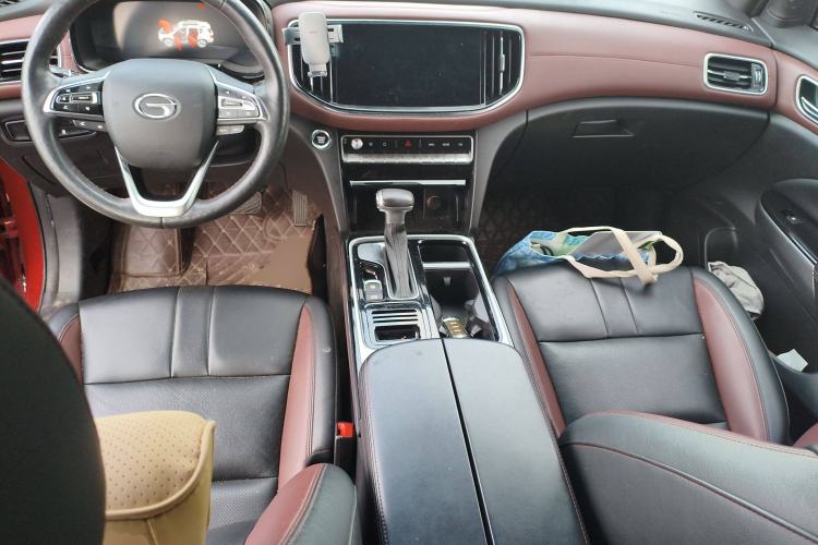 Used GAC Trumpchi GS8 2020 GS8S 390T Two-Wheel Drive Prestige Edition Center Console
